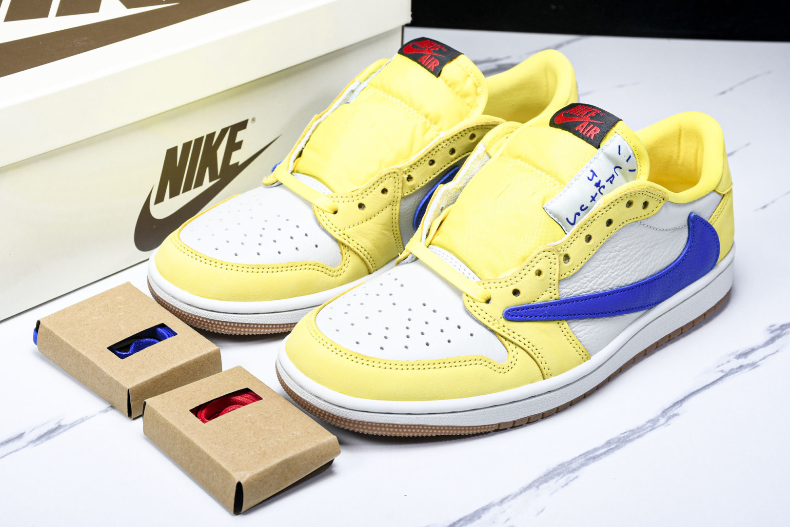 AJ Low金丝雀 尺码40-47.5

纯原版出品-WMNS Travis Scott x Air J