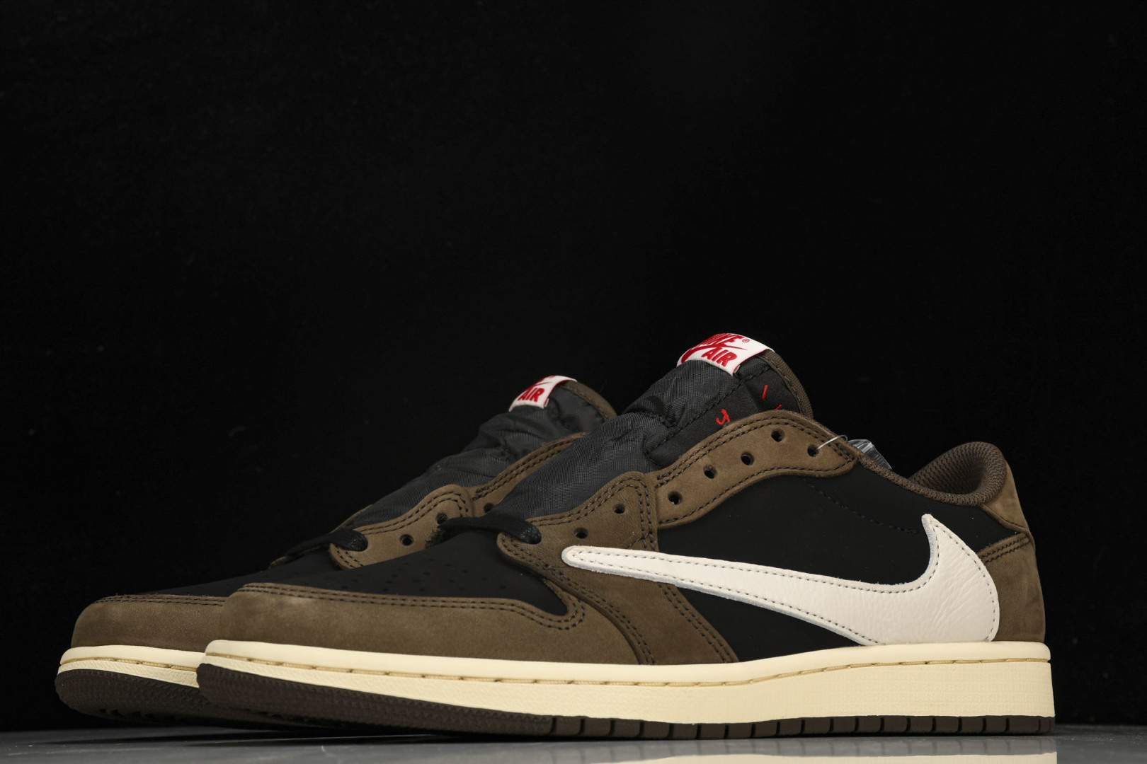 AJ1 Low 尺码40.5-48.5

纯原出品-Travis Scott x Air Jordan 