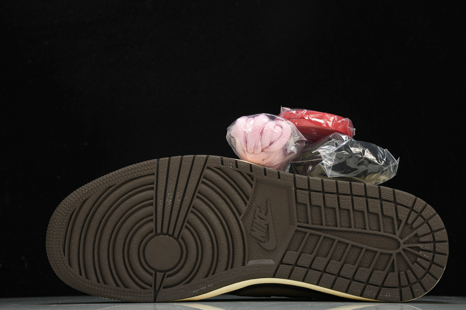 AJ1 Low 尺码40.5-48.5

纯原出品-Travis Scott x Air Jordan 