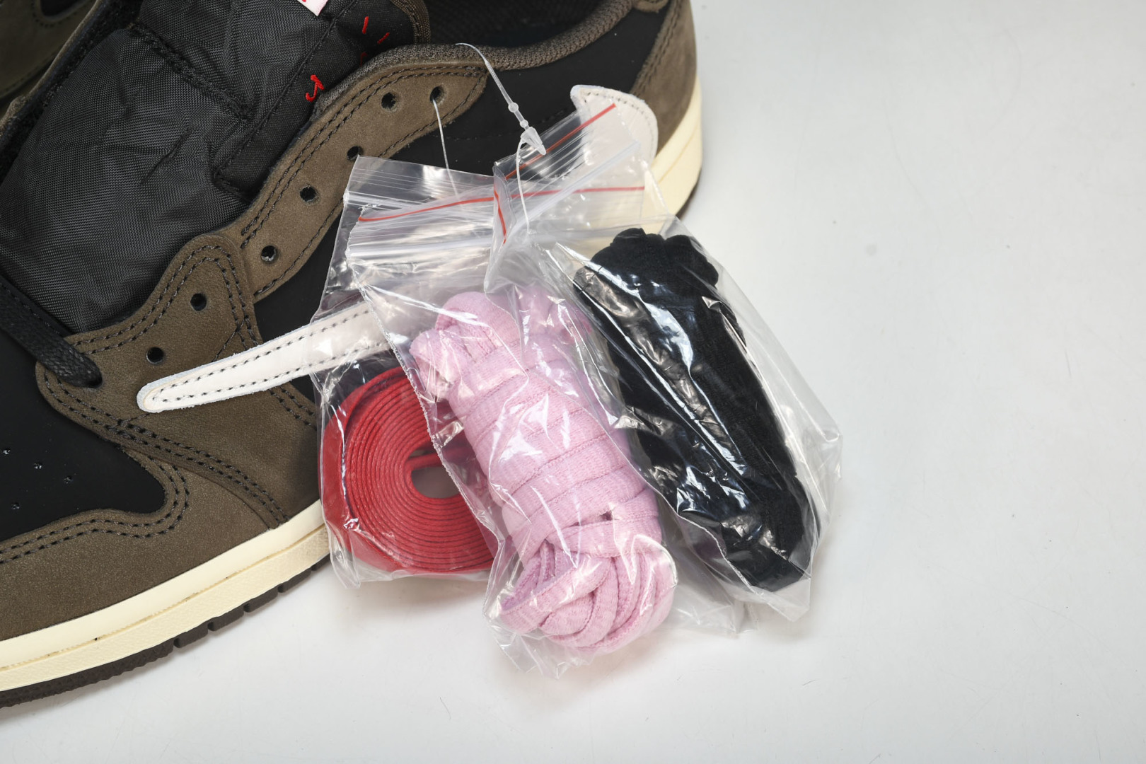 AJ1 Low 尺码40.5-48.5

纯原出品-Travis Scott x Air Jordan 