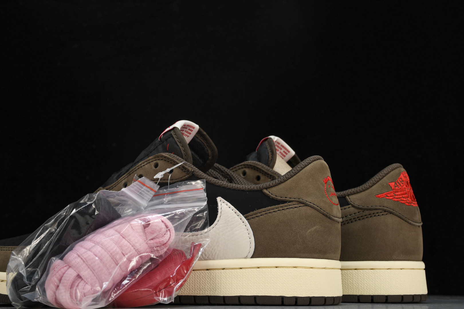 AJ1 Low 尺码40.5-48.5

纯原出品-Travis Scott x Air Jordan 