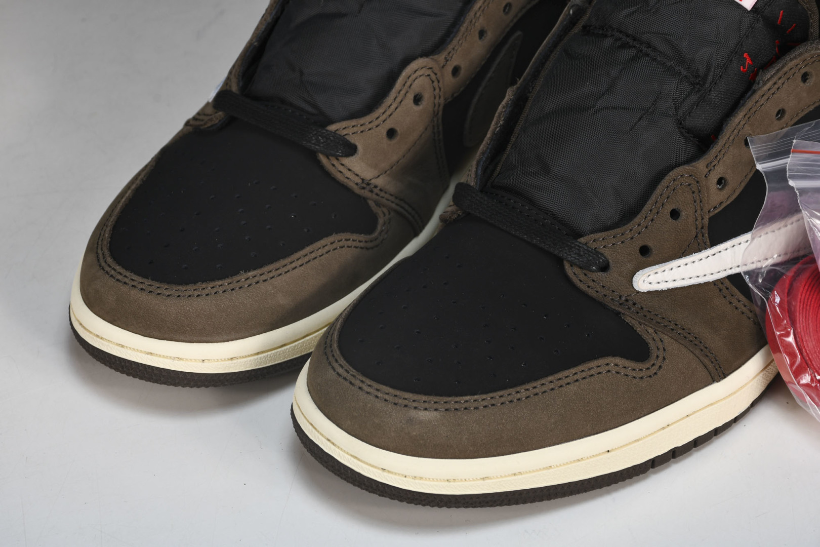 AJ1 Low 尺码40.5-48.5

纯原出品-Travis Scott x Air Jordan 