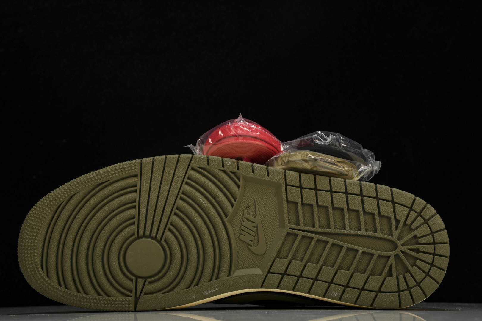 AJ1 Low 尺码36-48.5

纯原出品-Travis Scott x Air Jordan 1 