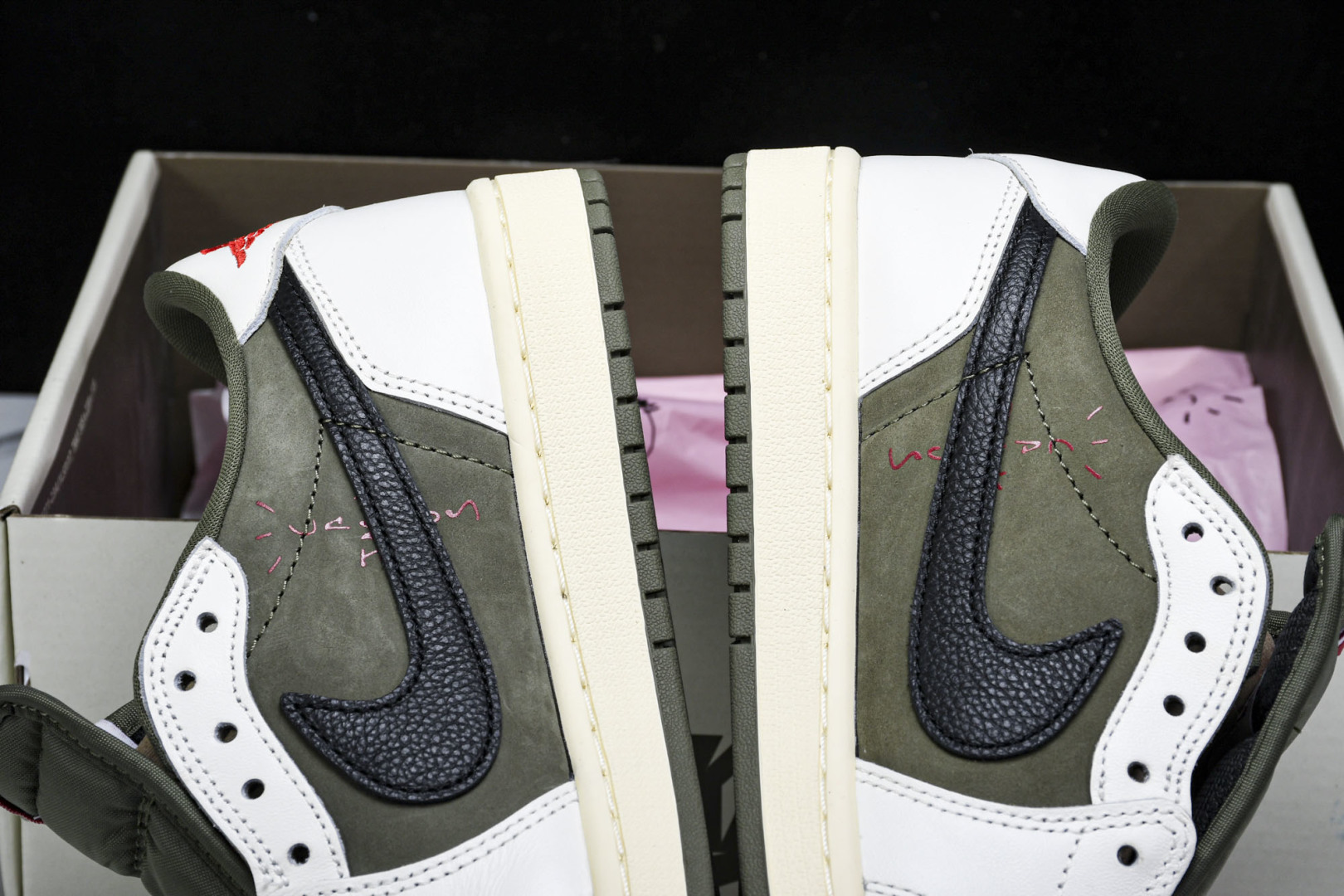 AJ1 Low 尺码36-48.5

纯原出品-Travis Scott x Air Jordan 1 
