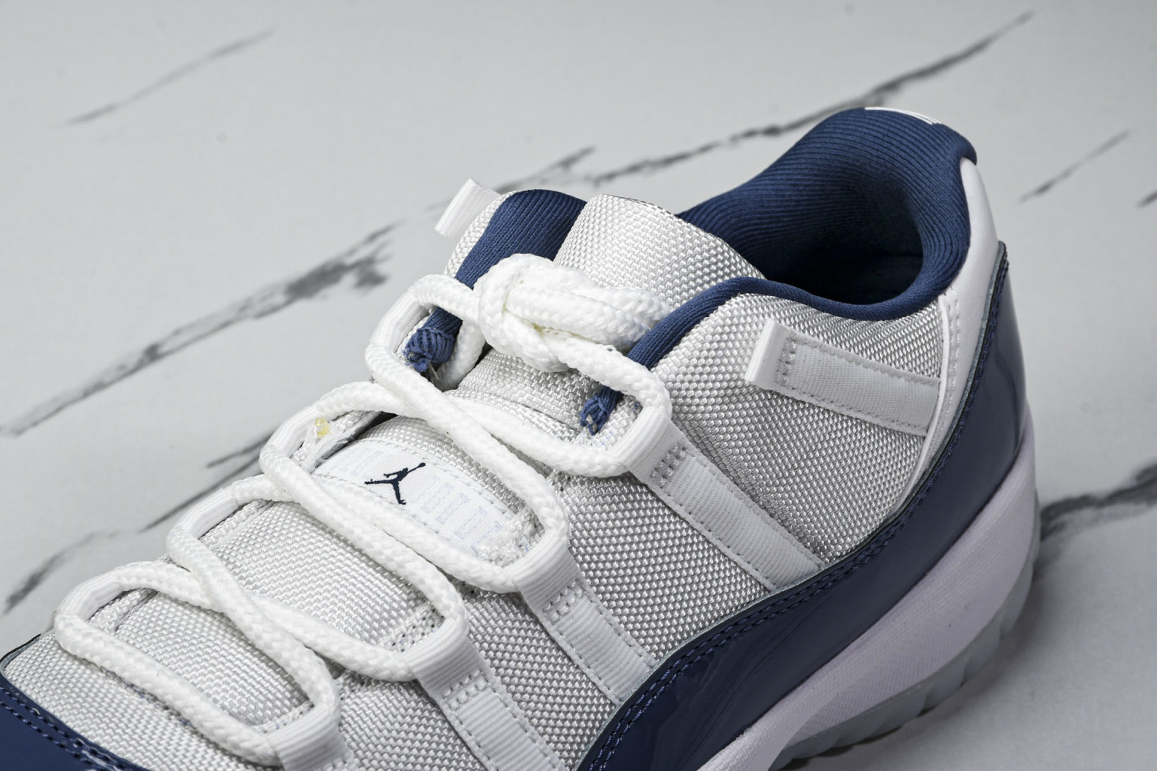 AJ11白蓝 尺码40-48.5

纯原版出品-Air Jordan 11 Low“Diffused B