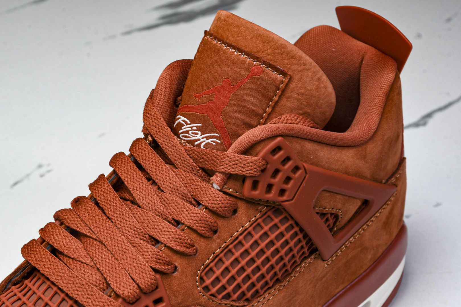 AJ4 尺码40-48.5

纯原版出品-Nigel Sylvester x Air Jordan Ai