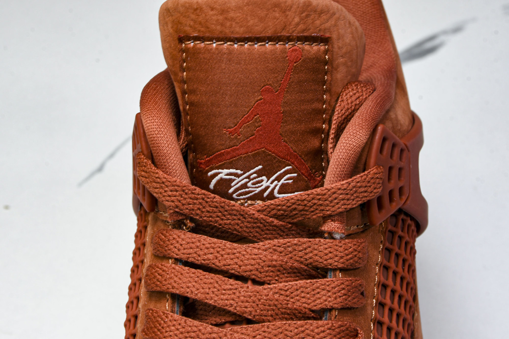 AJ4 尺码40-48.5

纯原版出品-Nigel Sylvester x Air Jordan Ai