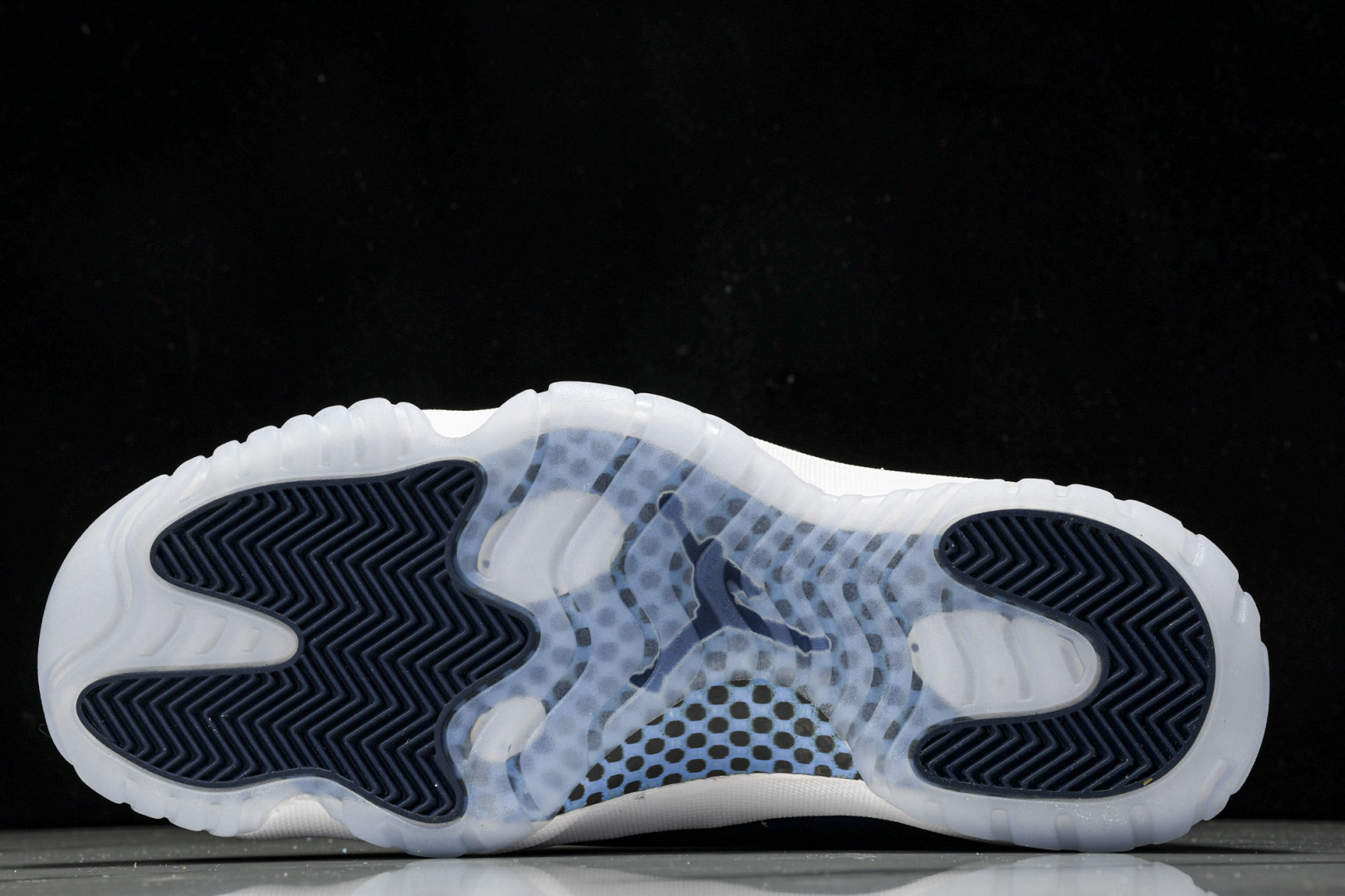 AJ11午夜蓝 尺码40.5-48.5

纯原出品-Air Jordan 11 Retro UNC WI