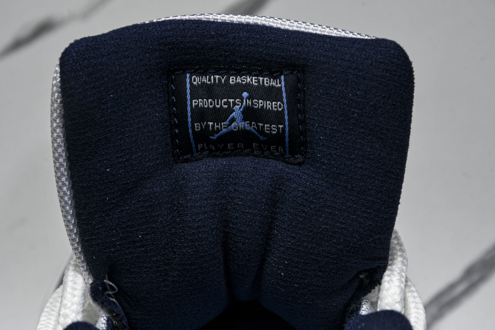 AJ11午夜蓝 尺码40.5-48.5

纯原出品-Air Jordan 11 Retro UNC WI