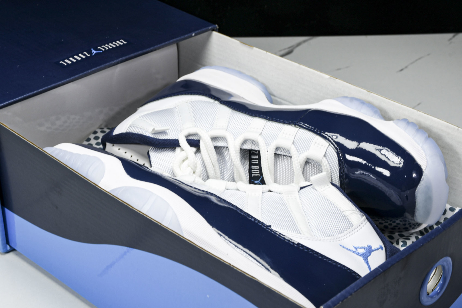 AJ11午夜蓝 尺码40.5-48.5

纯原出品-Air Jordan 11 Retro UNC WI