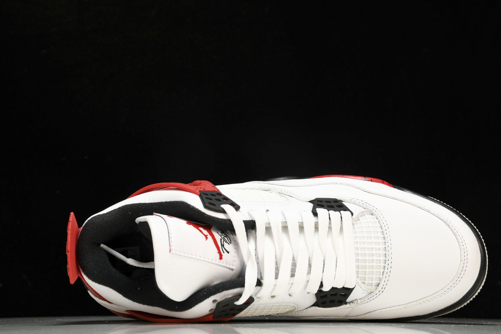 AJ4 尺码36-47.5

纯原版出品-Air Jordan 4 “Red Cement”白红水泥 d