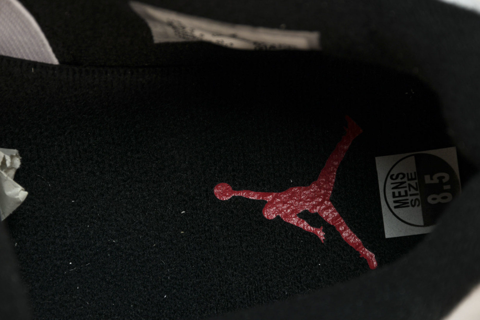 AJ4 尺码36-47.5

纯原版出品-Air Jordan 4 “Red Cement”白红水泥 d