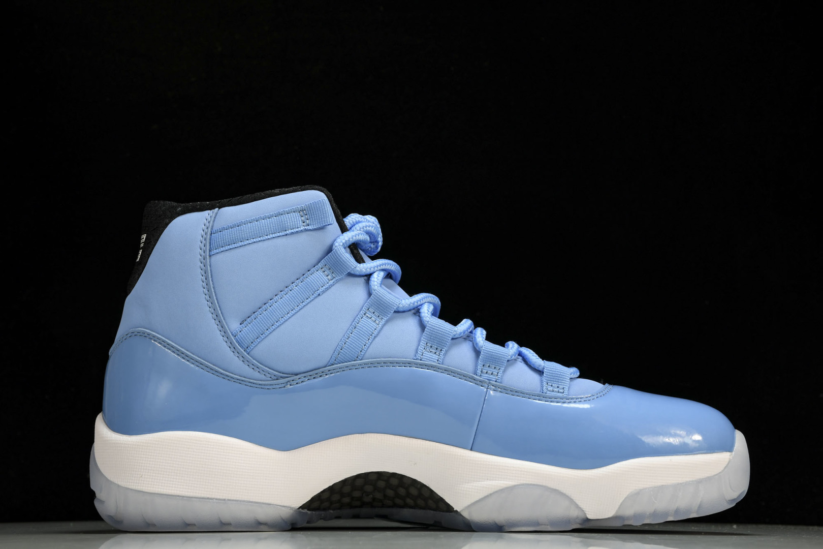 AJ4 尺码40.5-48.5

纯原版出品-Air Jordan Ultimate Gift of F