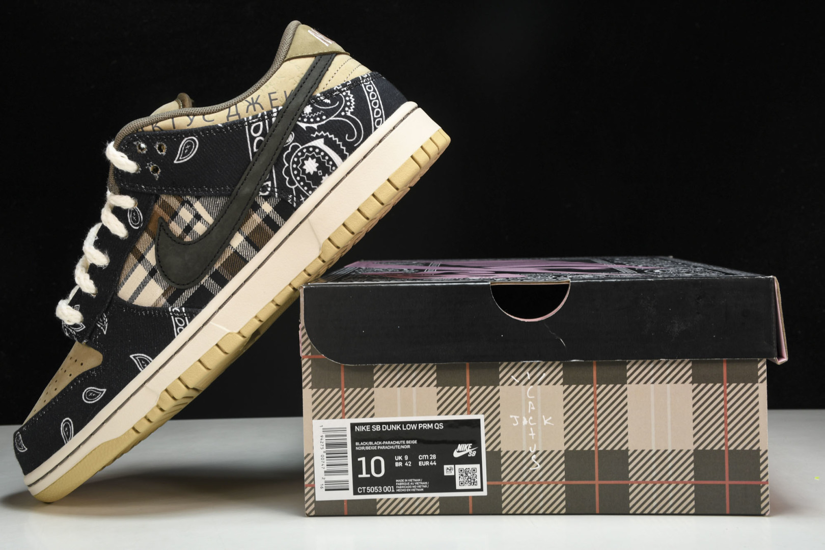 Dunk腰果花 尺码：36-47.5

纯原版出品-Travis Scott x Nike SB Dun