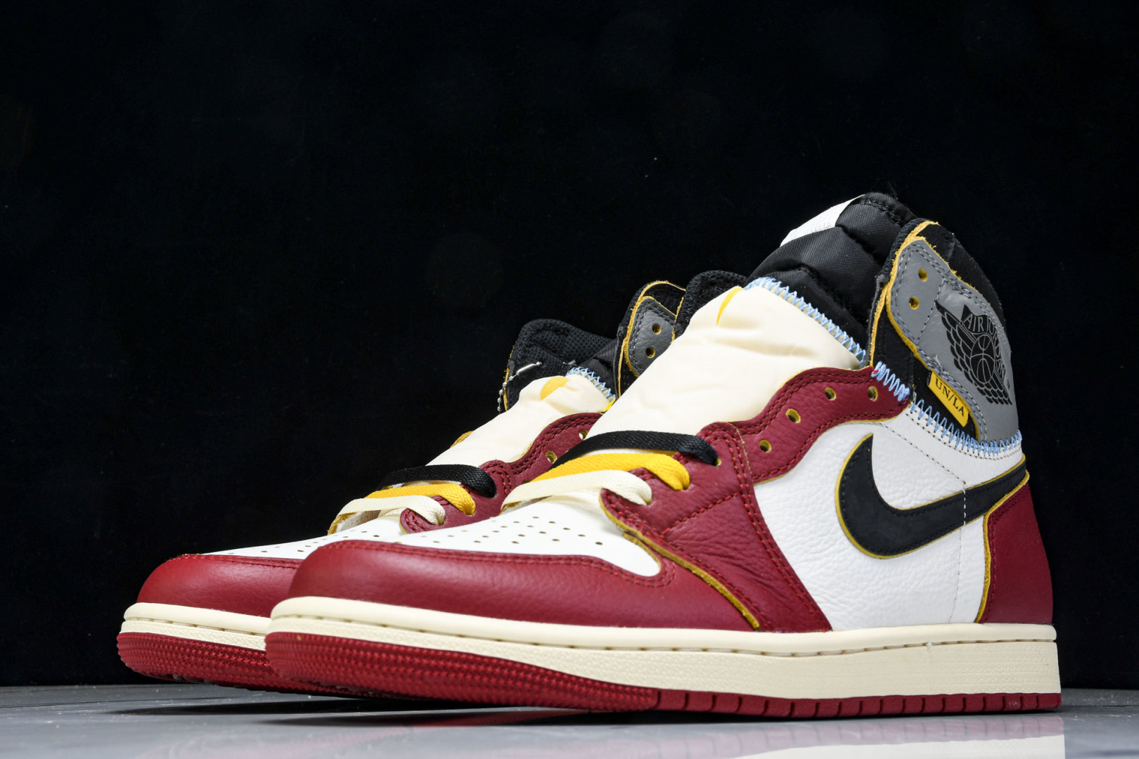 AJ1 尺码40.5-48.5

纯原版出品-Air Jordan 1 Retro High OG SP