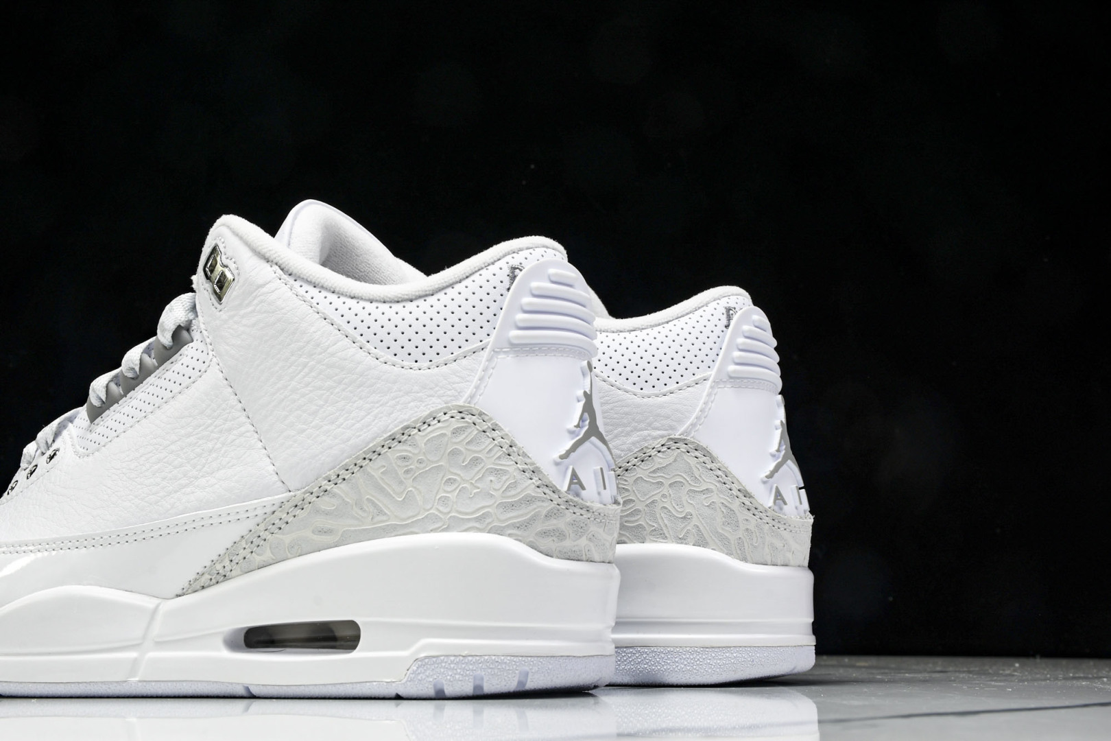 AJ3白猫 尺码40-47.5

纯原出品-Air Jordan 3 Retro Pure Money 