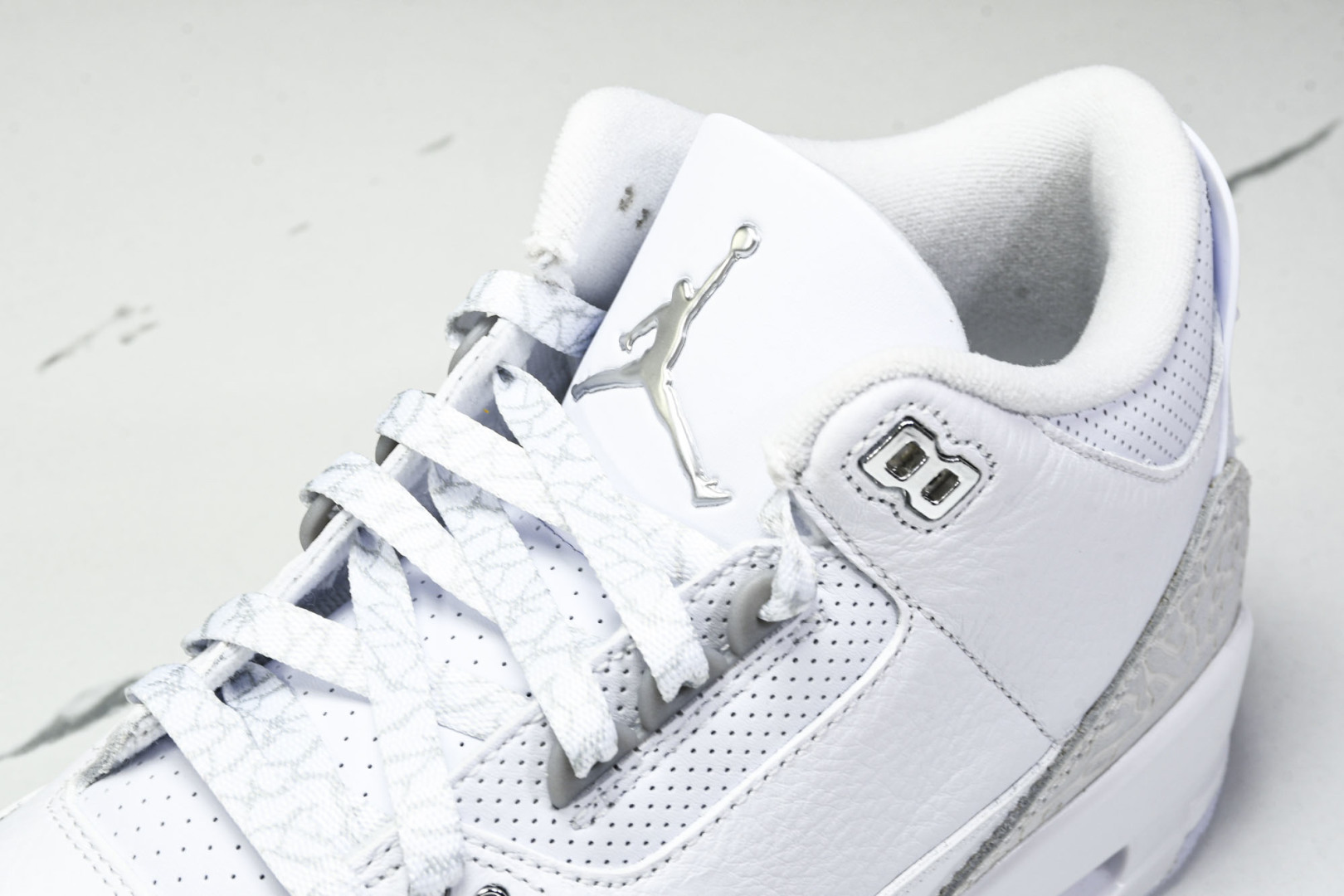 AJ3白猫 尺码40-47.5

纯原出品-Air Jordan 3 Retro Pure Money 
