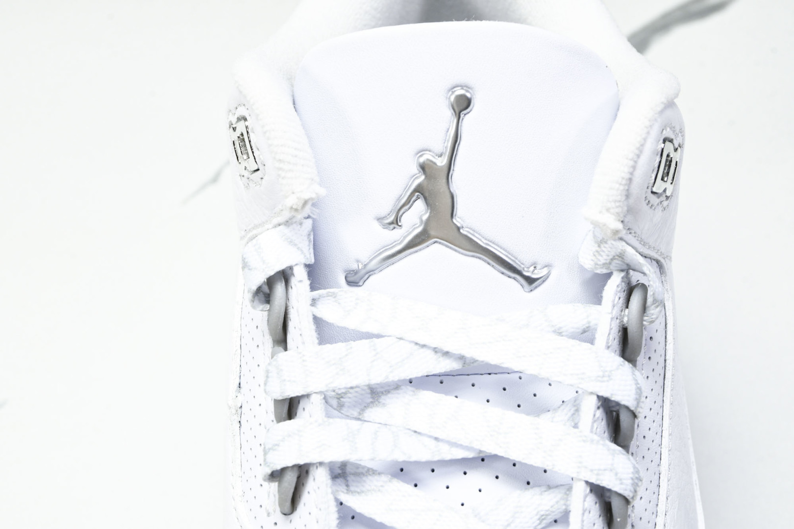 AJ3白猫 尺码40-47.5

纯原出品-Air Jordan 3 Retro Pure Money 
