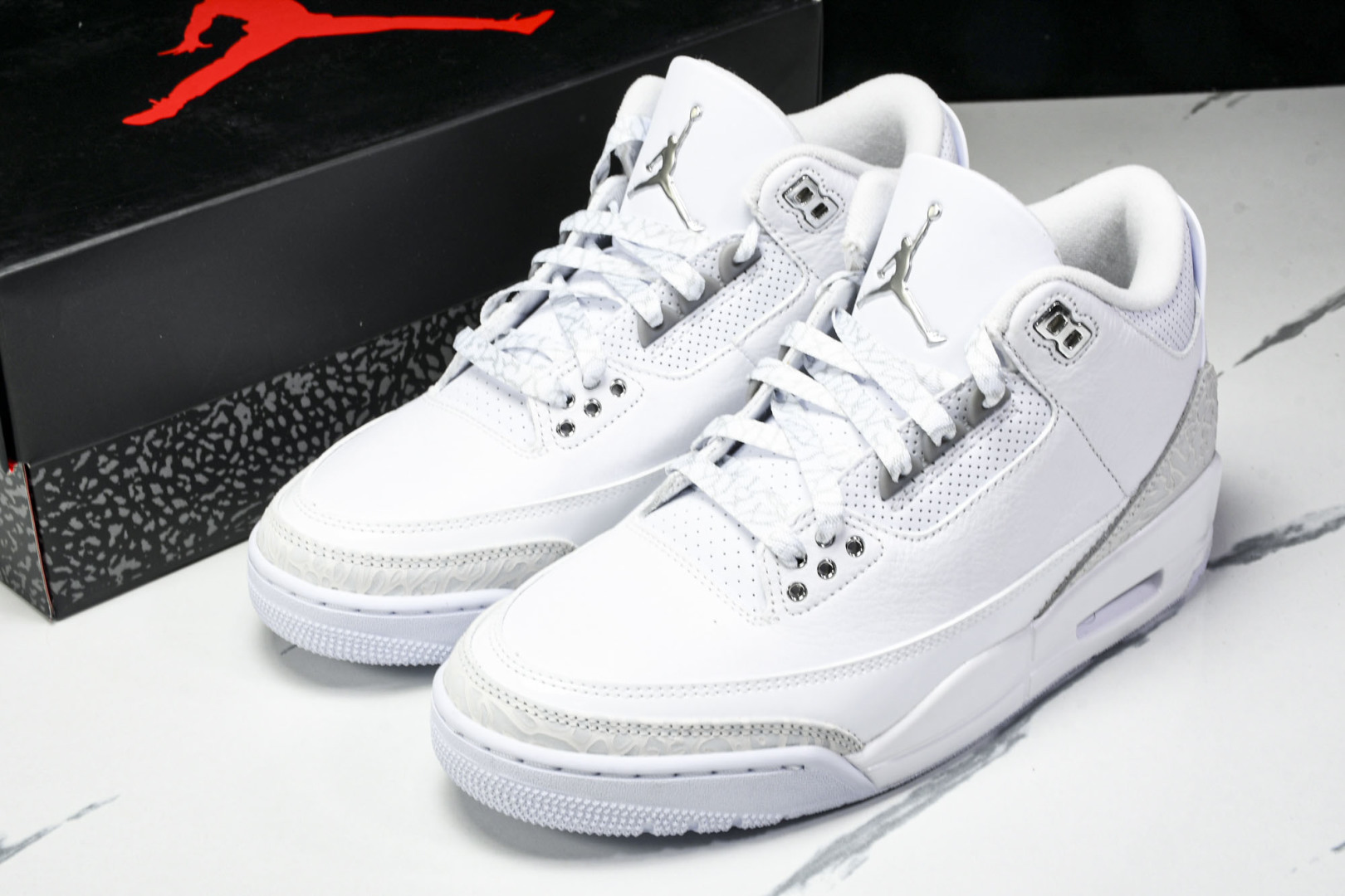 AJ3白猫 尺码40-47.5

纯原出品-Air Jordan 3 Retro Pure Money 