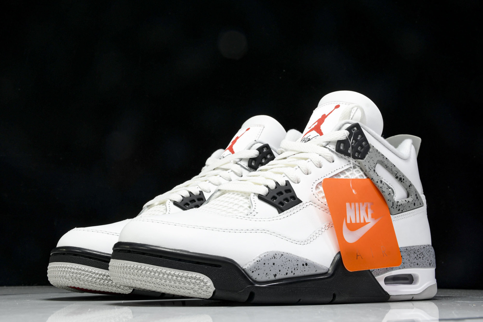 AJ4白水泥 尺码40.5-48.5

纯原出品-Air Jordan 4 Retro White Ce