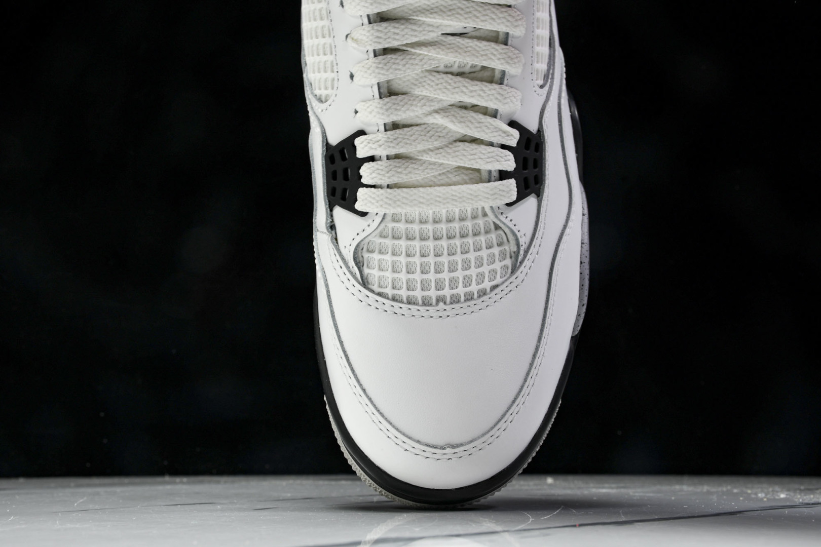 AJ4白水泥 尺码40.5-48.5

纯原出品-Air Jordan 4 Retro White Ce