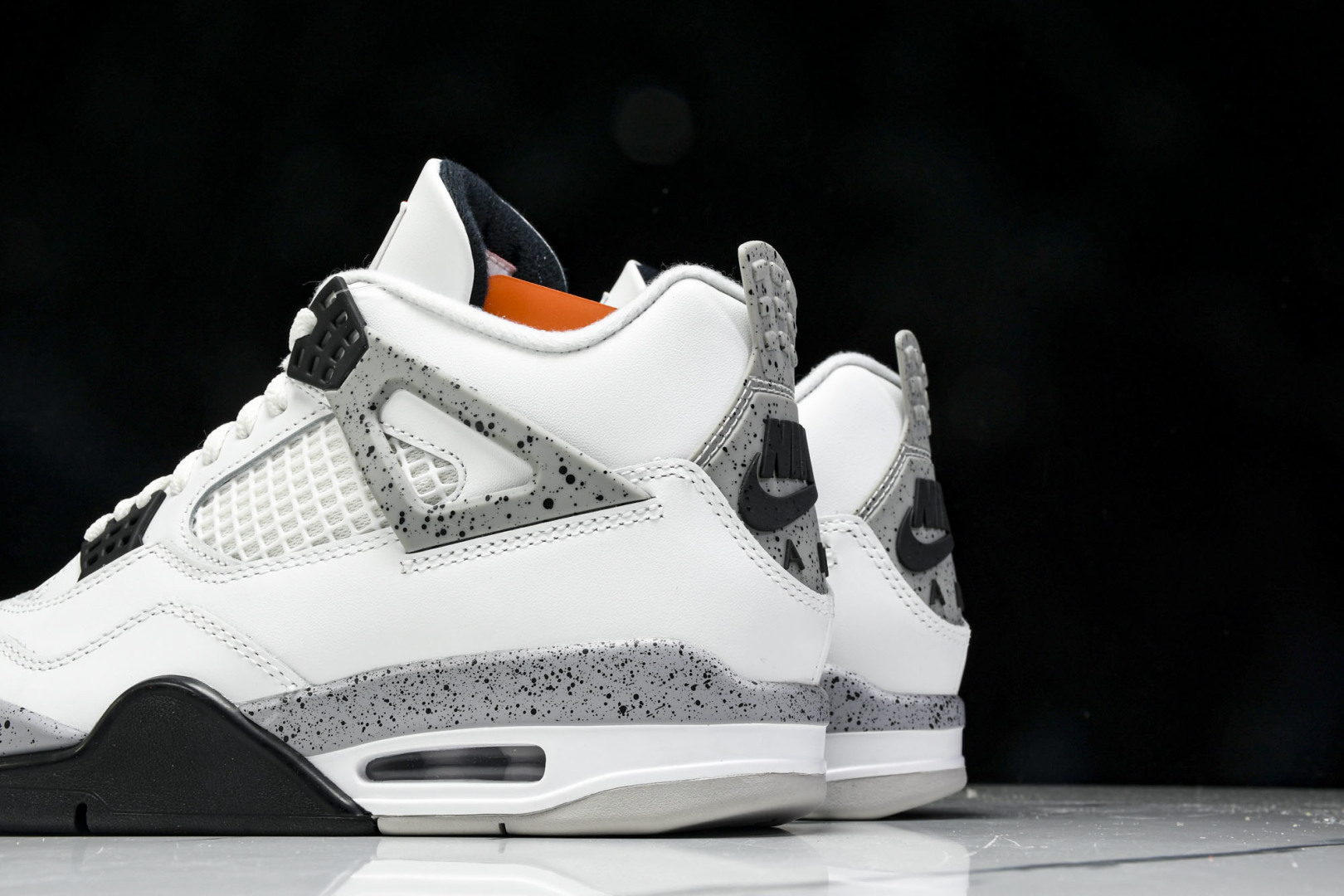 AJ4白水泥 尺码40.5-48.5

纯原出品-Air Jordan 4 Retro White Ce