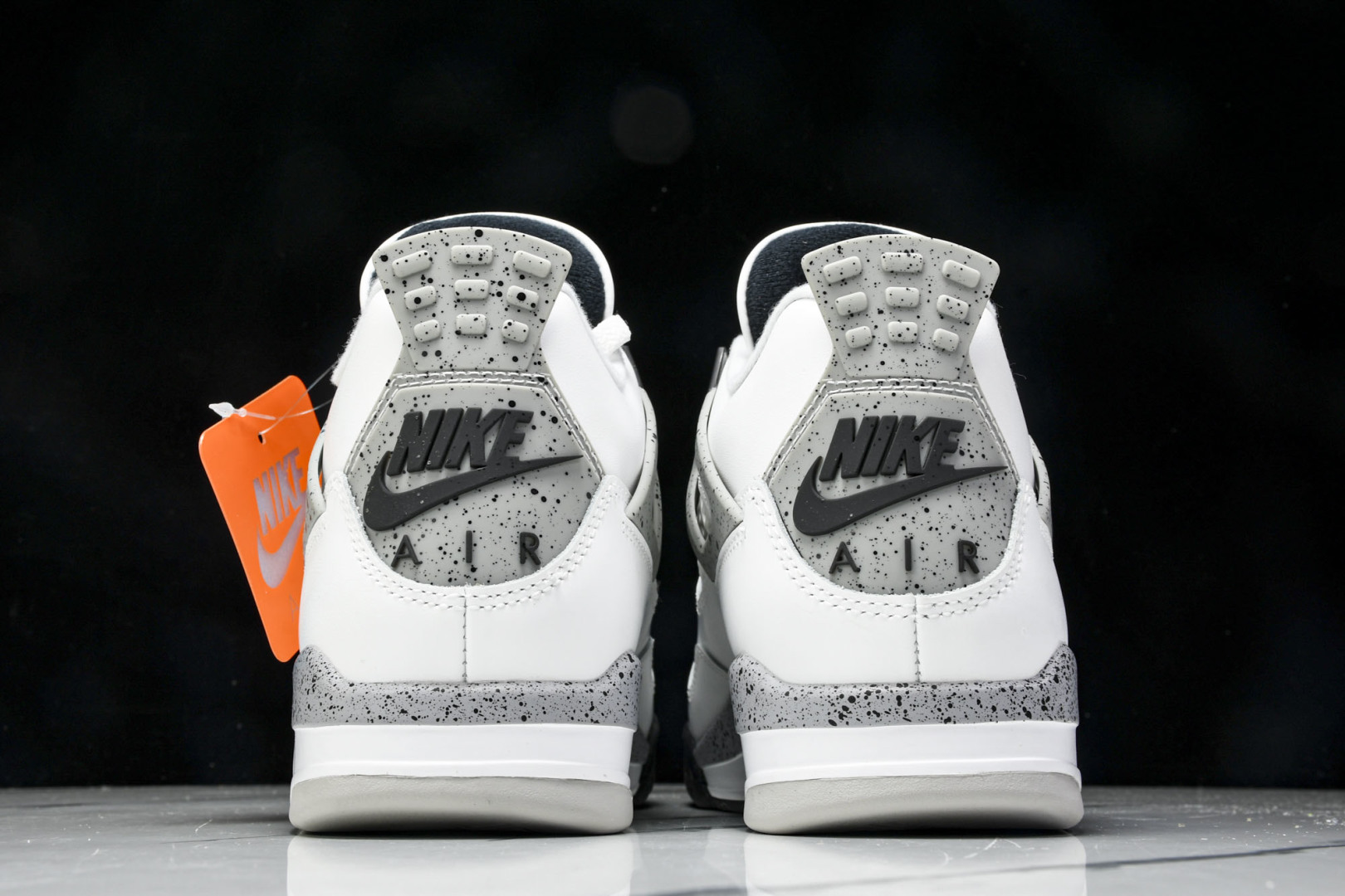 AJ4白水泥 尺码40.5-48.5

纯原出品-Air Jordan 4 Retro White Ce