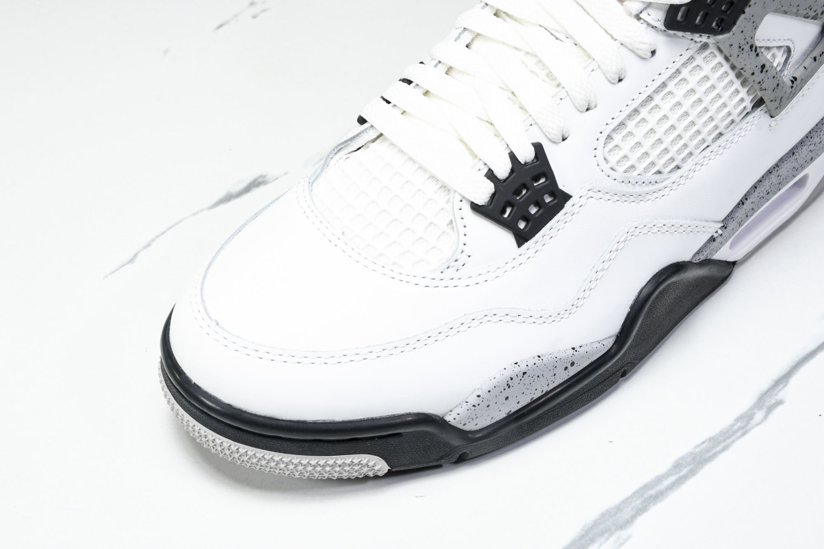 AJ4白水泥 尺码40.5-48.5

纯原出品-Air Jordan 4 Retro White Ce