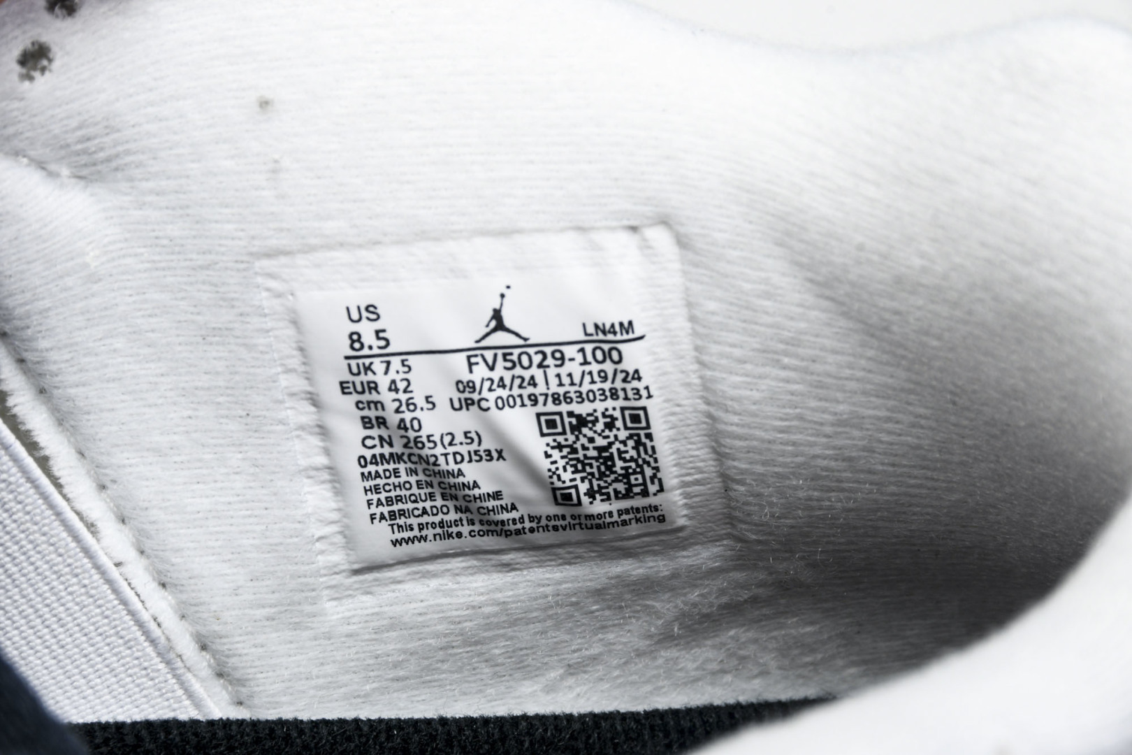 AJ4白水泥 尺码40.5-48.5

纯原出品-Air Jordan 4 Retro White Ce