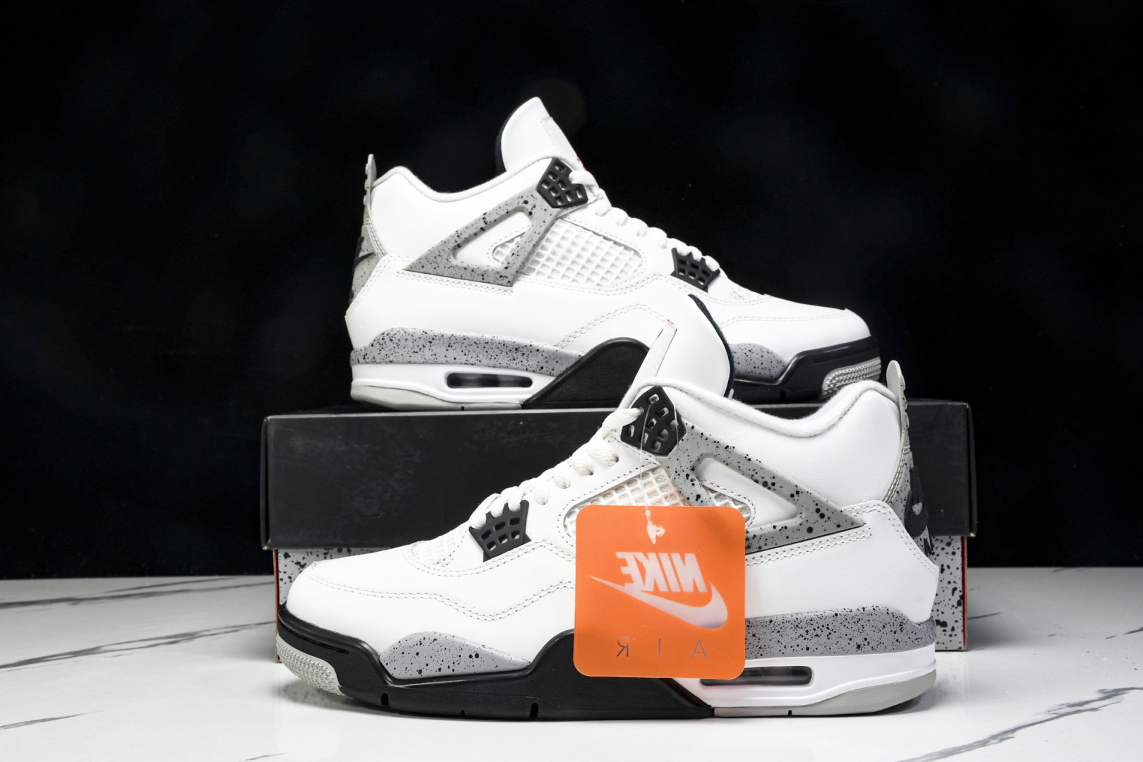 AJ4白水泥 尺码40.5-48.5

纯原出品-Air Jordan 4 Retro White Ce