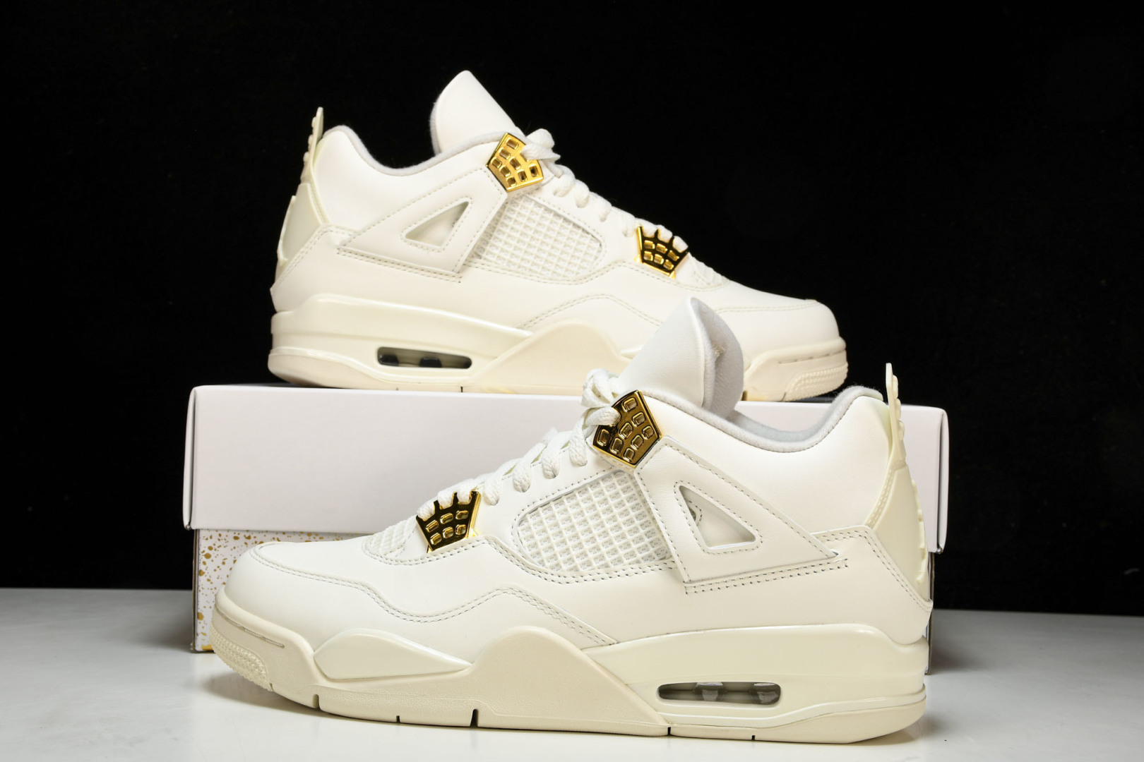 AJ4 尺码36-48.5

纯原版出品-WMNS Air Jordan4 Retro 奶白色 AQ91