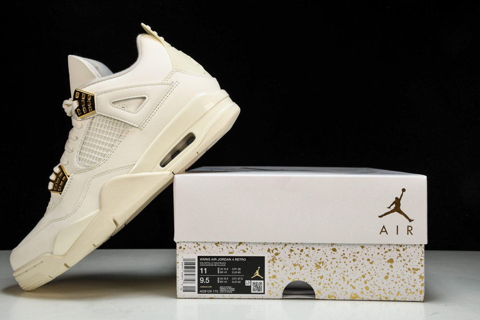AJ4 尺码36-48.5

纯原版出品-WMNS Air Jordan4 Retro 奶白色 AQ91
