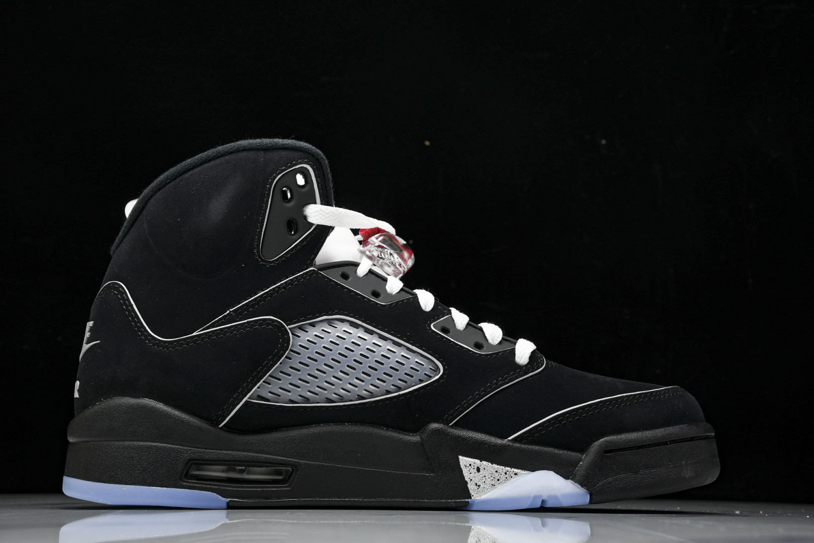 AJ5黑银 尺码40-47.5

纯原出品-Air Jordan 5 OG 2025 Metallic 