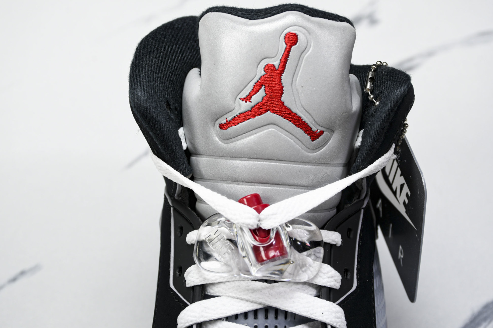 AJ5黑银 尺码40-47.5

纯原出品-Air Jordan 5 OG 2025 Metallic 