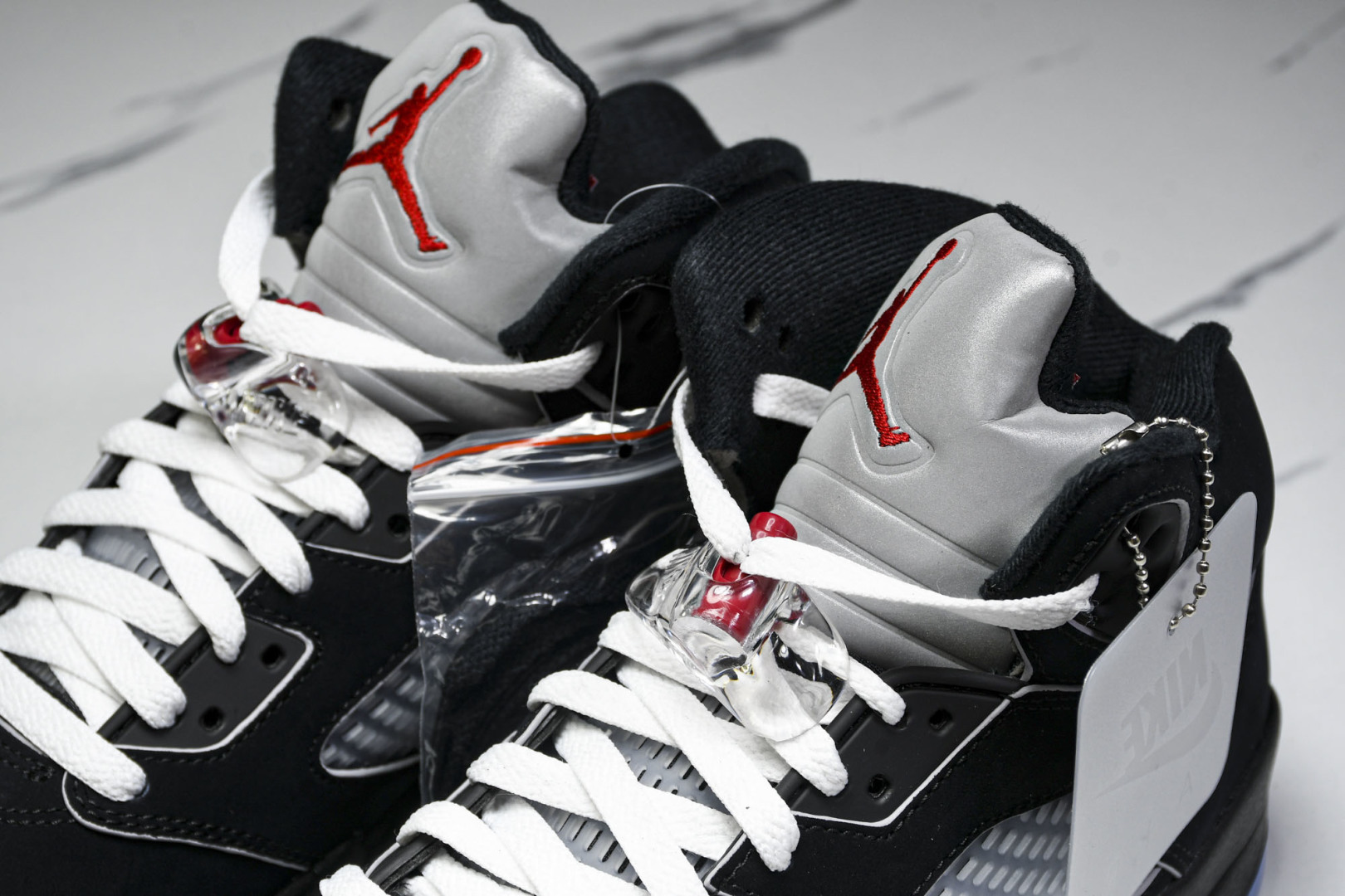 AJ5黑银 尺码40-47.5

纯原出品-Air Jordan 5 OG 2025 Metallic 