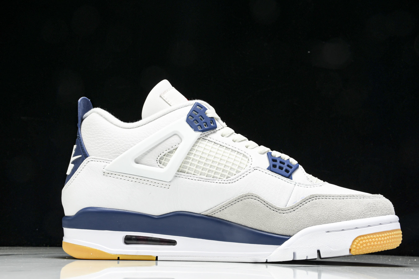 AJ4 尺码36-47.5

纯原版出品-Air Jordan 4 Retro SB Navy 海军蓝 