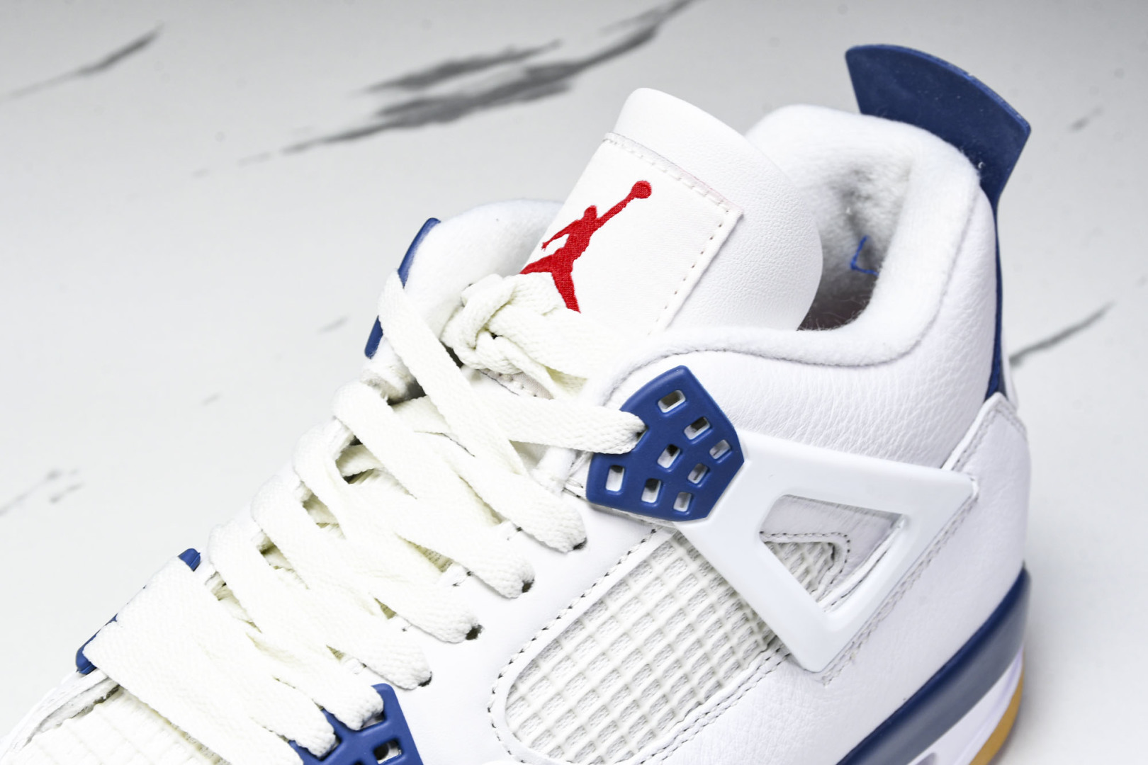 AJ4 尺码36-47.5

纯原版出品-Air Jordan 4 Retro SB Navy 海军蓝 