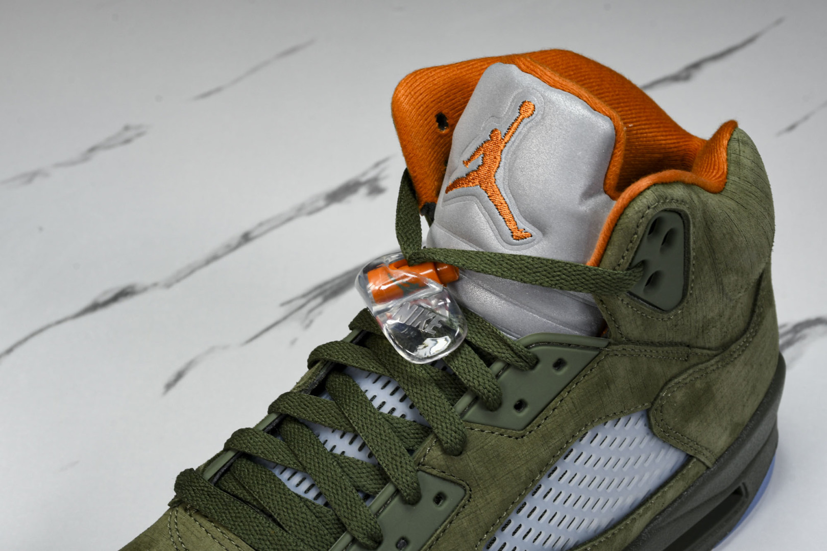 AJ5橄榄绿 尺码40.5-47.5

纯原-Air Jordan 5 Retro“Olive”橄榄绿 