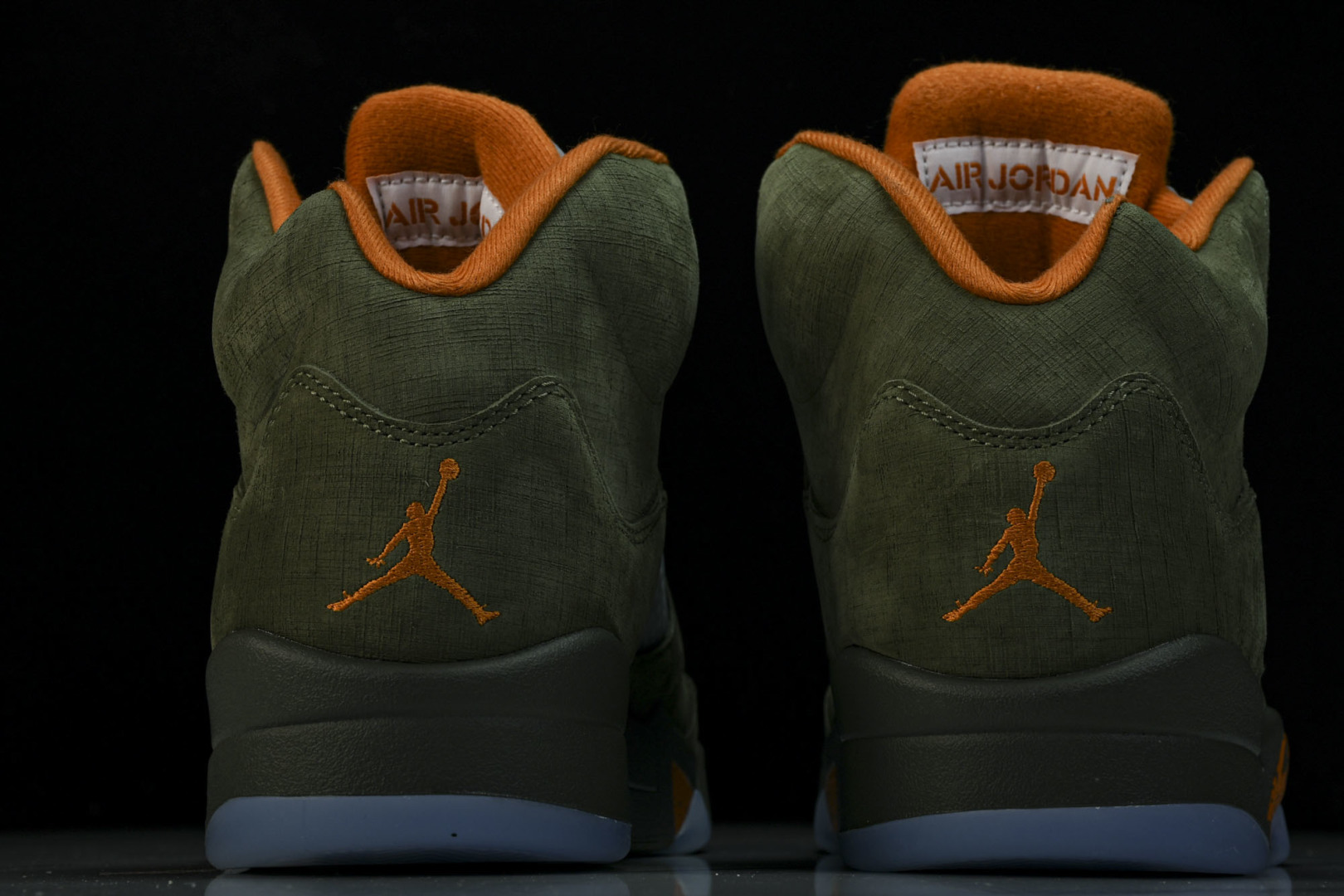 AJ5橄榄绿 尺码40.5-47.5

纯原-Air Jordan 5 Retro“Olive”橄榄绿 