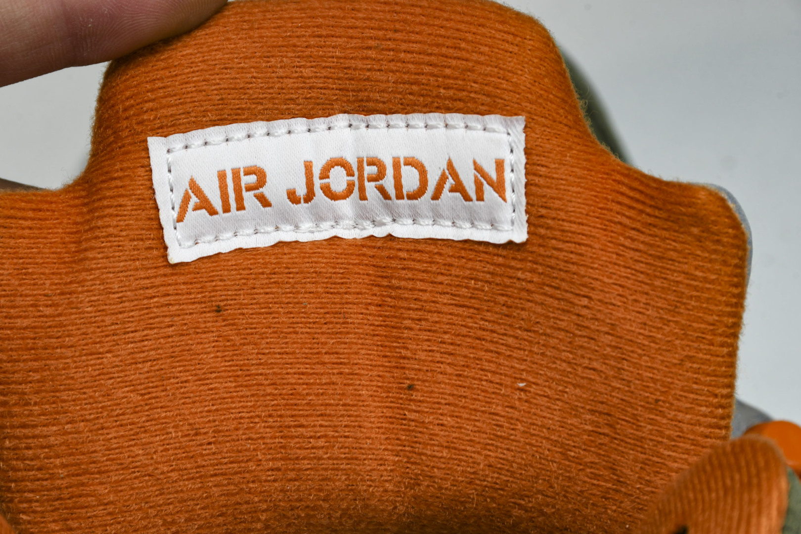 AJ5橄榄绿 尺码40.5-47.5

纯原-Air Jordan 5 Retro“Olive”橄榄绿 