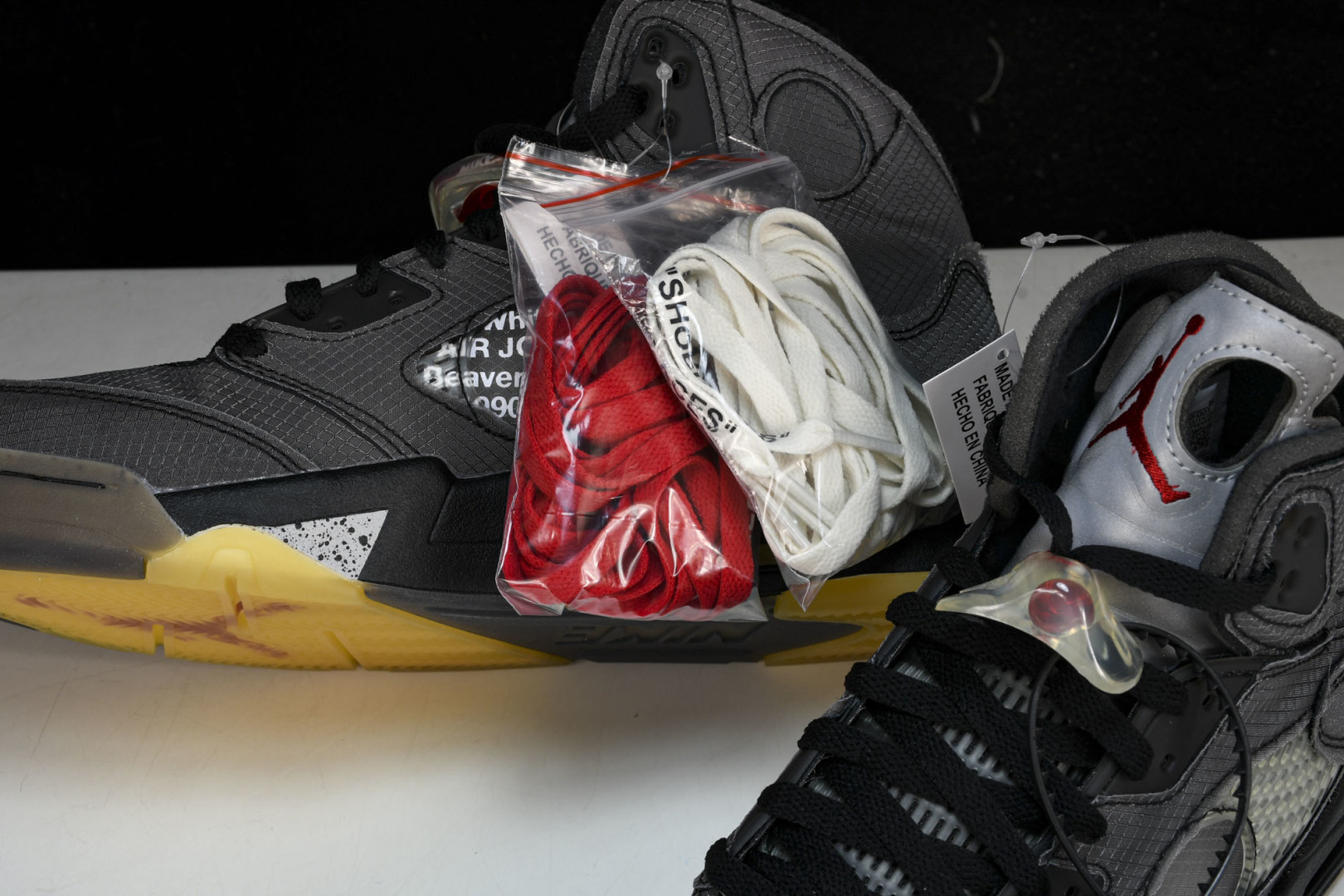 AJ5 尺码40-47.5

纯原版出品-OFF-WHITE x Air Jordan AJ5 Retr