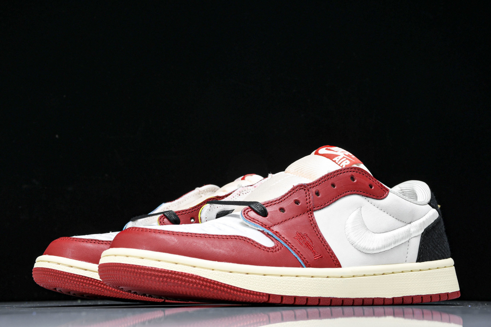 AJ Low 尺码40-47.5

纯原版出品-Trophy Room x AJ 1 Low“Home”