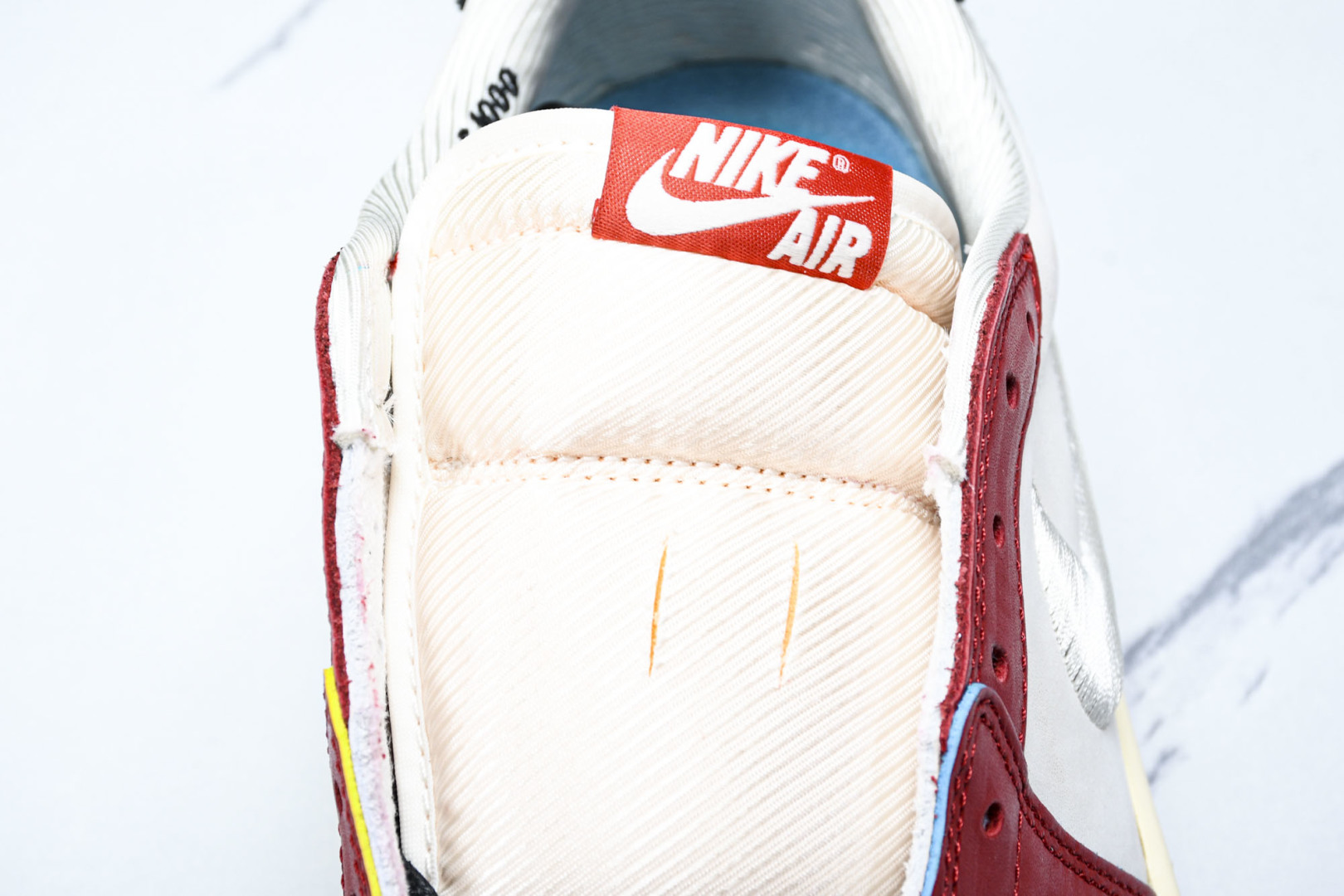 AJ Low 尺码40-47.5

纯原版出品-Trophy Room x AJ 1 Low“Home”