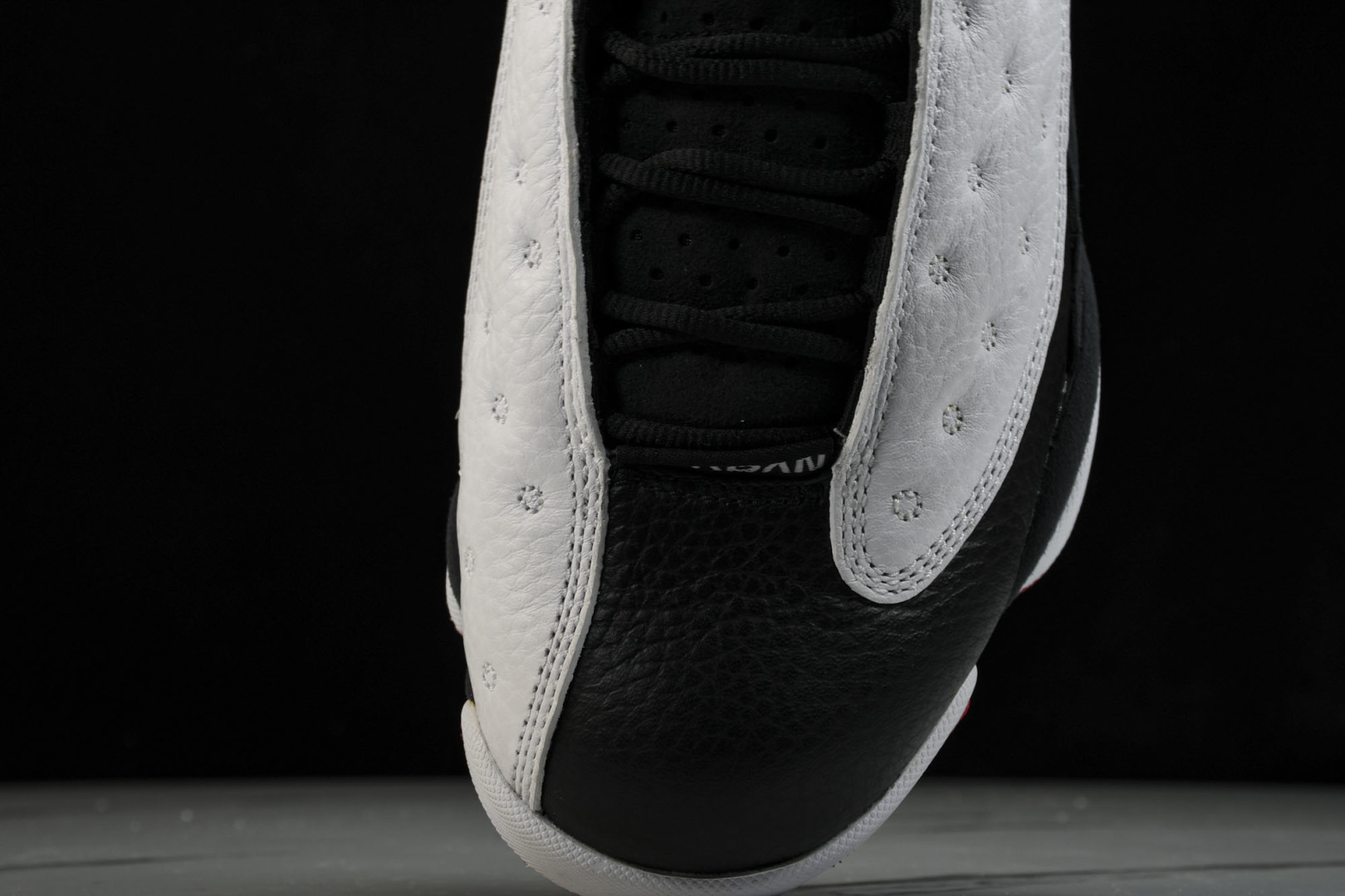 AJ13 尺码40-47.5

纯原版出品-Air Jordan 13 He Got Game（2018