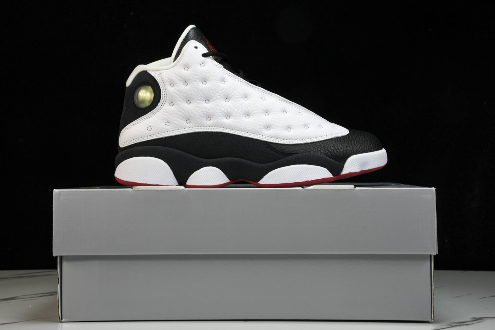 AJ13 尺码40-47.5

纯原版出品-Air Jordan 13 He Got Game（2018