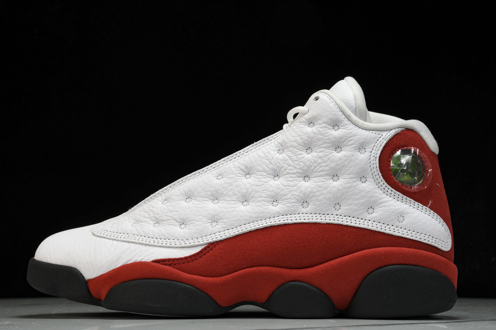 AJ13 尺码40-47.5

纯原版出品- Air Jordan 13 Retro OG“Chicag