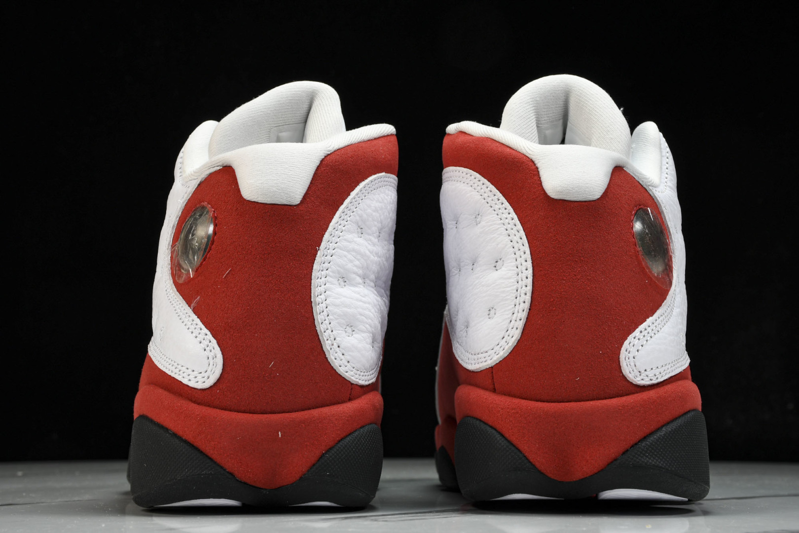 AJ13 尺码40-47.5

纯原版出品- Air Jordan 13 Retro OG“Chicag