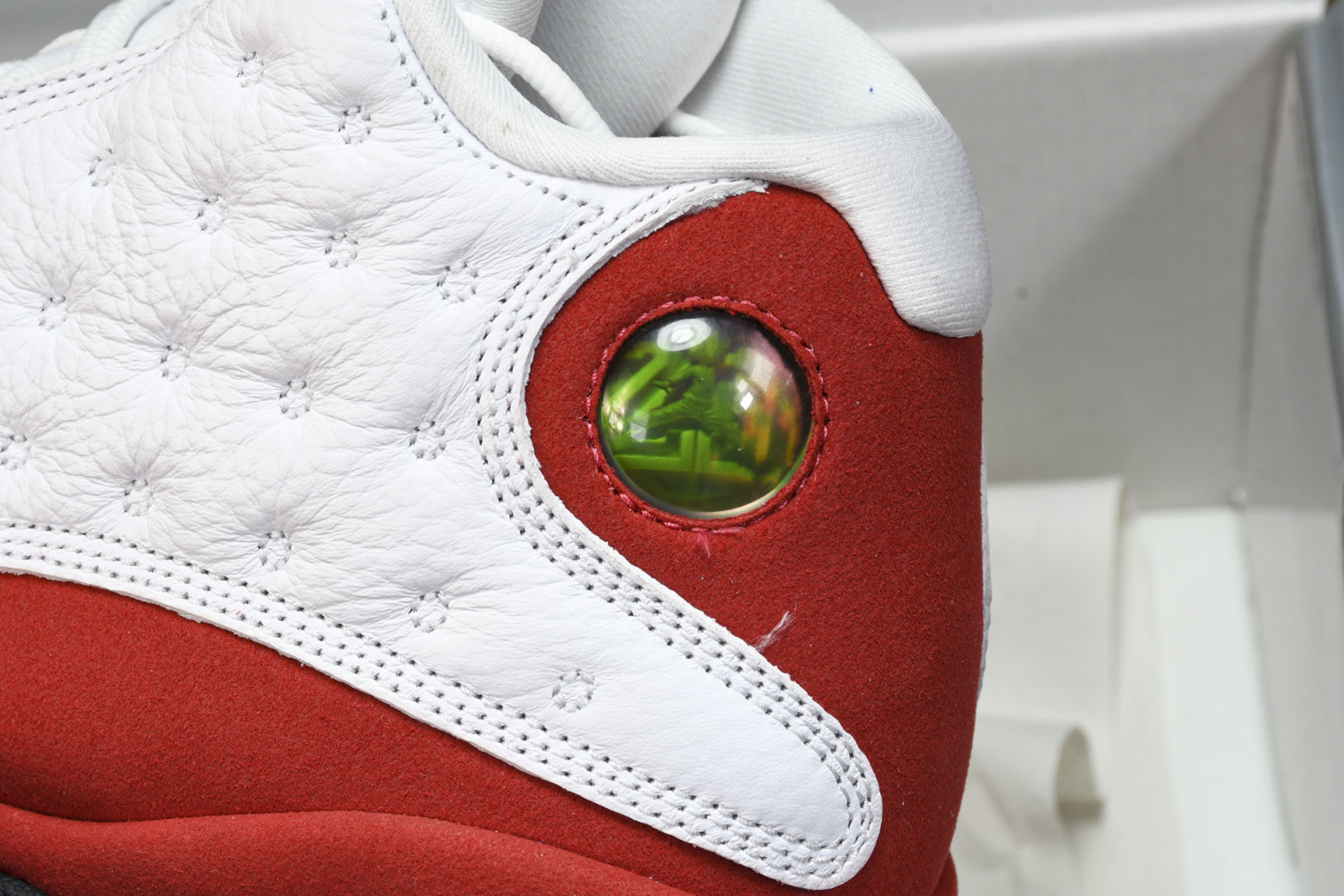 AJ13 尺码40-47.5

纯原版出品- Air Jordan 13 Retro OG“Chicag