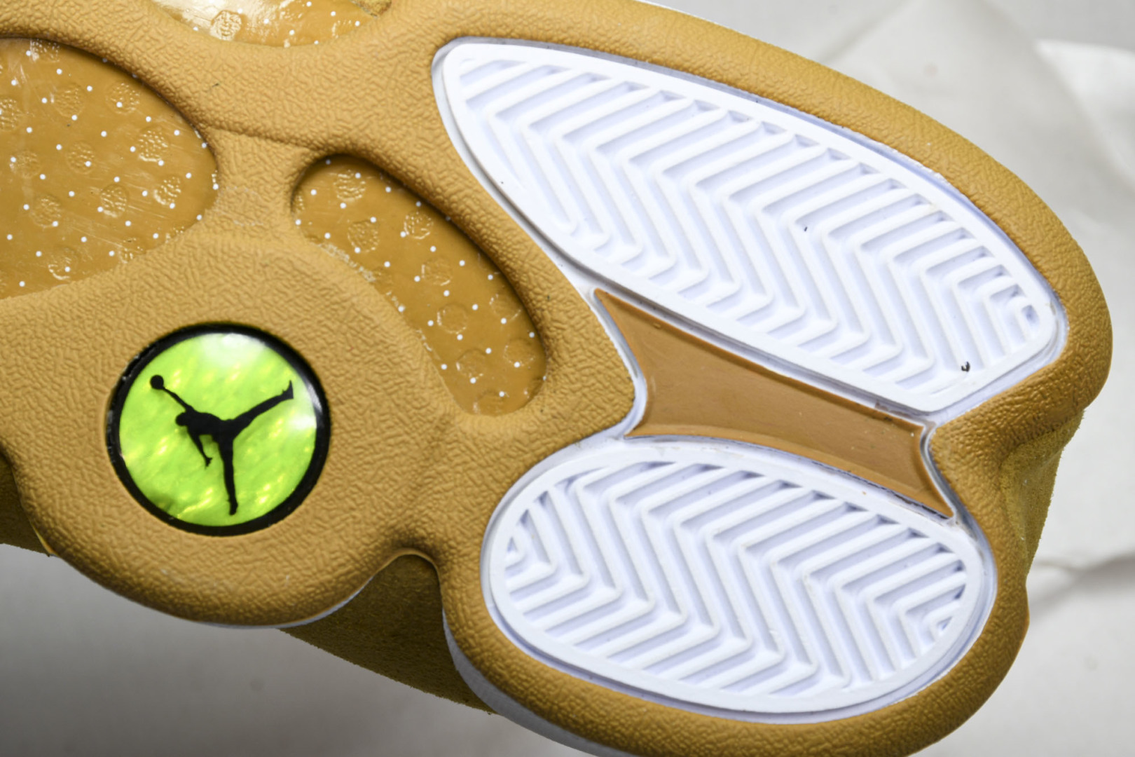 AJ13 尺码40-47.5

纯原版出品-Air Jordan 13 Retro OG“Wheat”小
