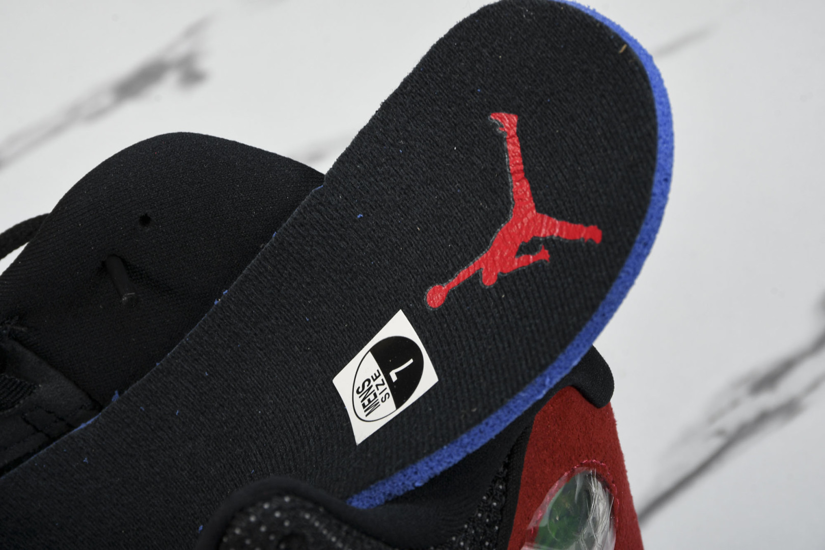 AJ13 尺码40-47.5

纯原版出品-Air Jordan 13 Retro“Bred(2017)